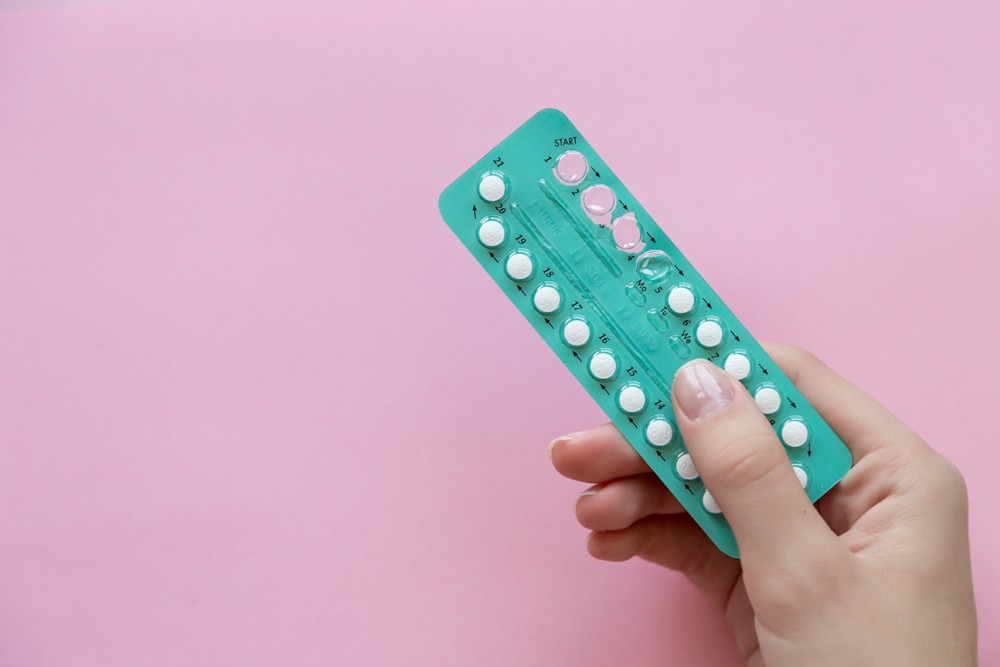 fungovanie-hormonalnej-antikoncepcie Niektorá antikoncepcia dokáže navyše ako vedľajší efekt zlepšiť pleť, napomôcť pri neželanom ochlpení alebo mastných vlasoch